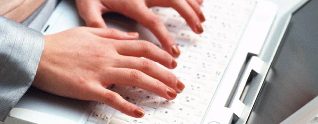 android搭載の携帯電話が普及して便利になったこと。